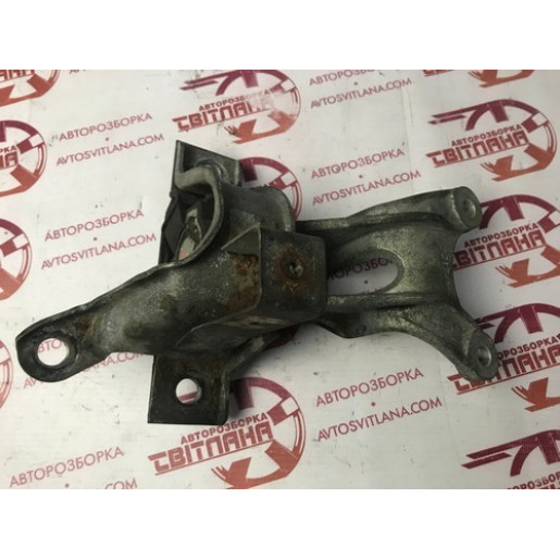 Опора двигателя правая Fiat Doblo 1.9JTD 2006- 51760172